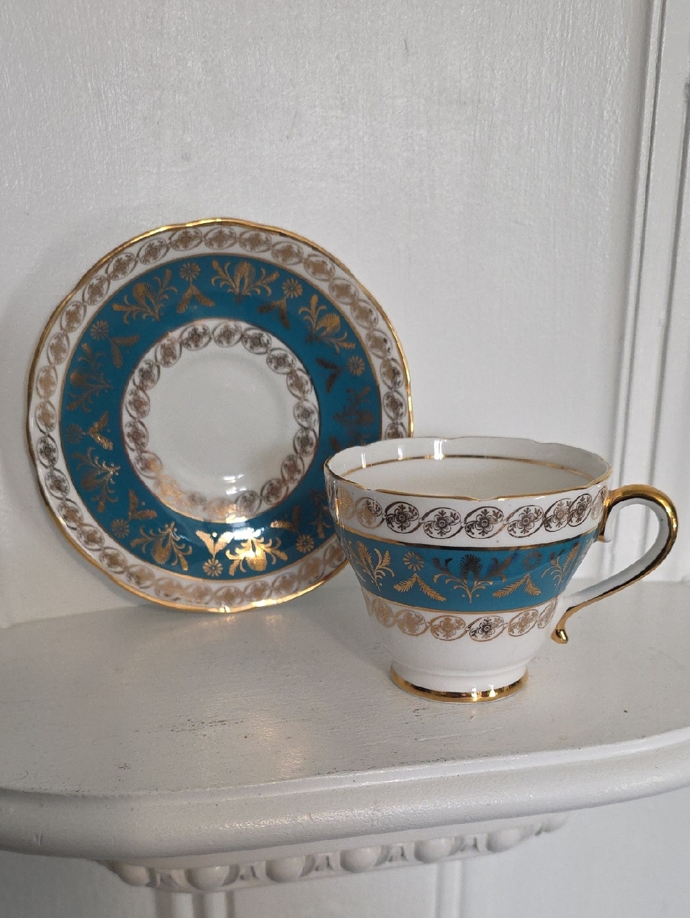 Vintage Salisbury Tea Cup - Light Blue and Gold Trim